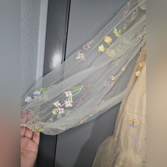 Floral Embroidered Tulle Dress - Picture 4 of 10